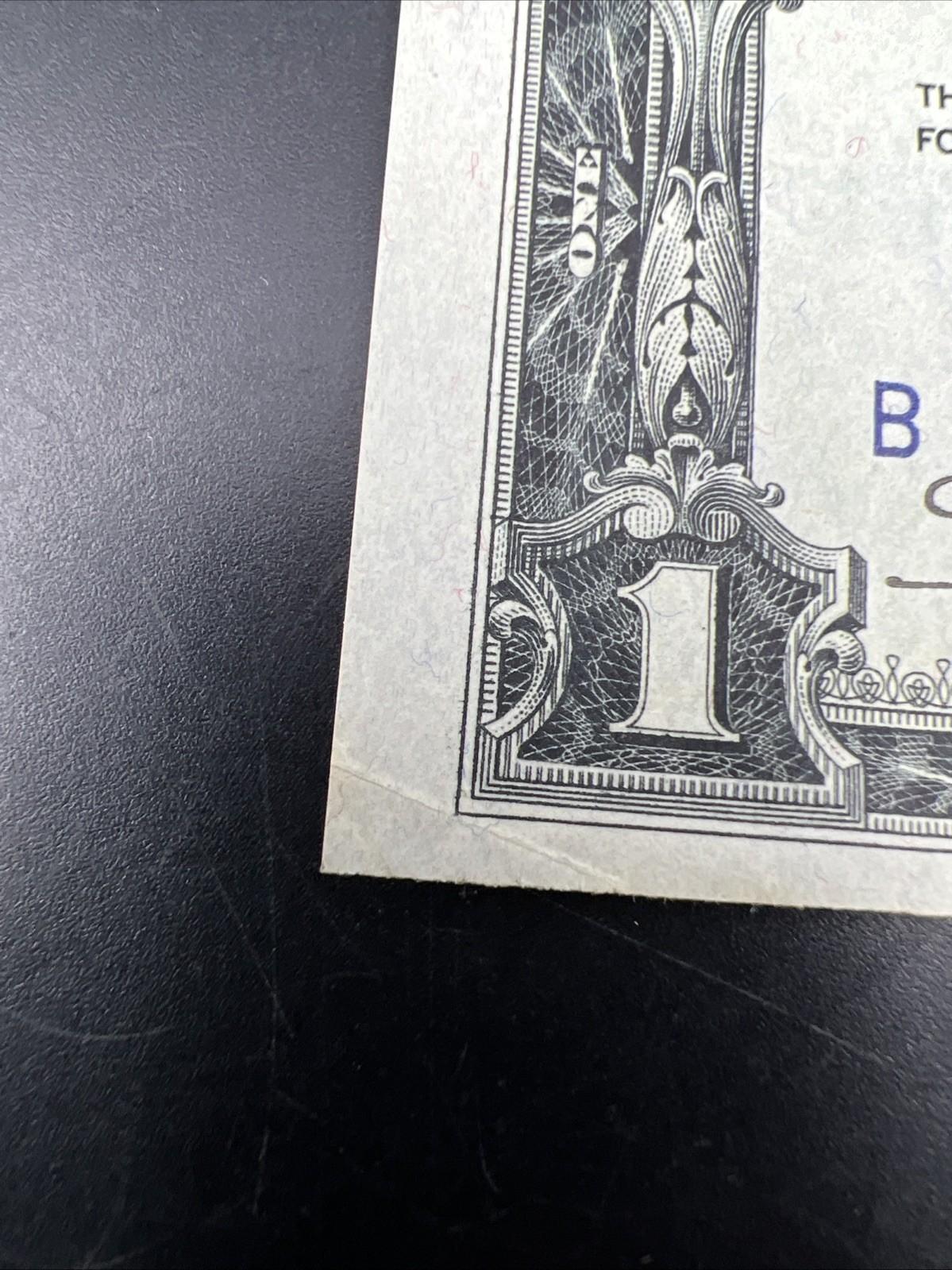 2 Consecutive 1935 $1 One Dollar Blue Seal Silver Certificates CH UNC #184