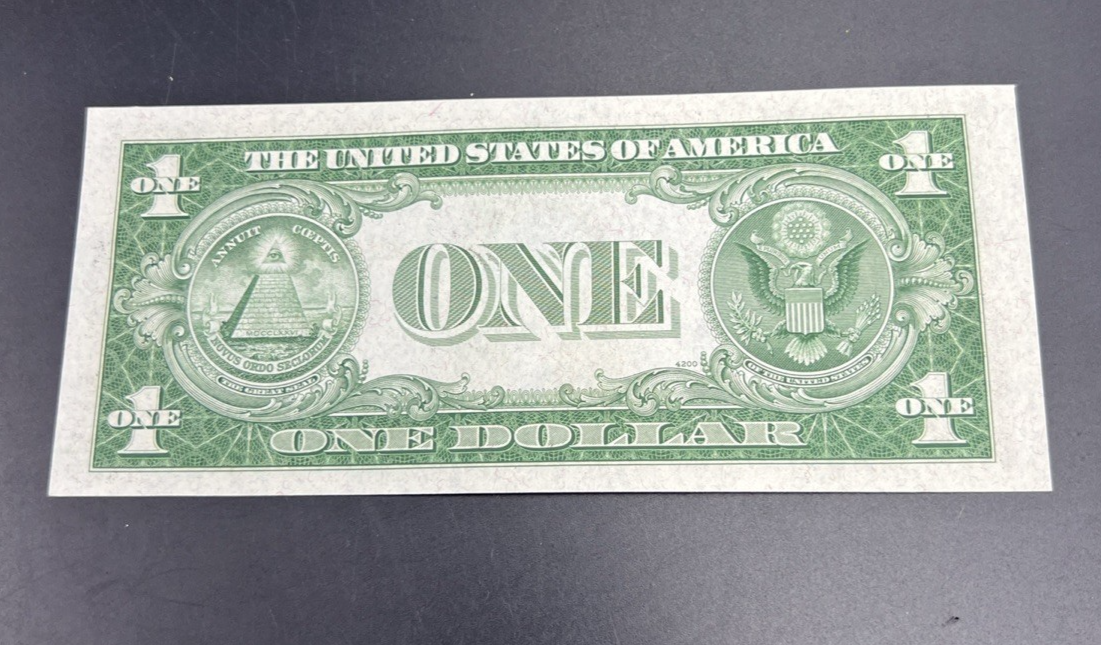 1935 C $1 One Dollar Silver Certificate Blue Seal CH UNC #575