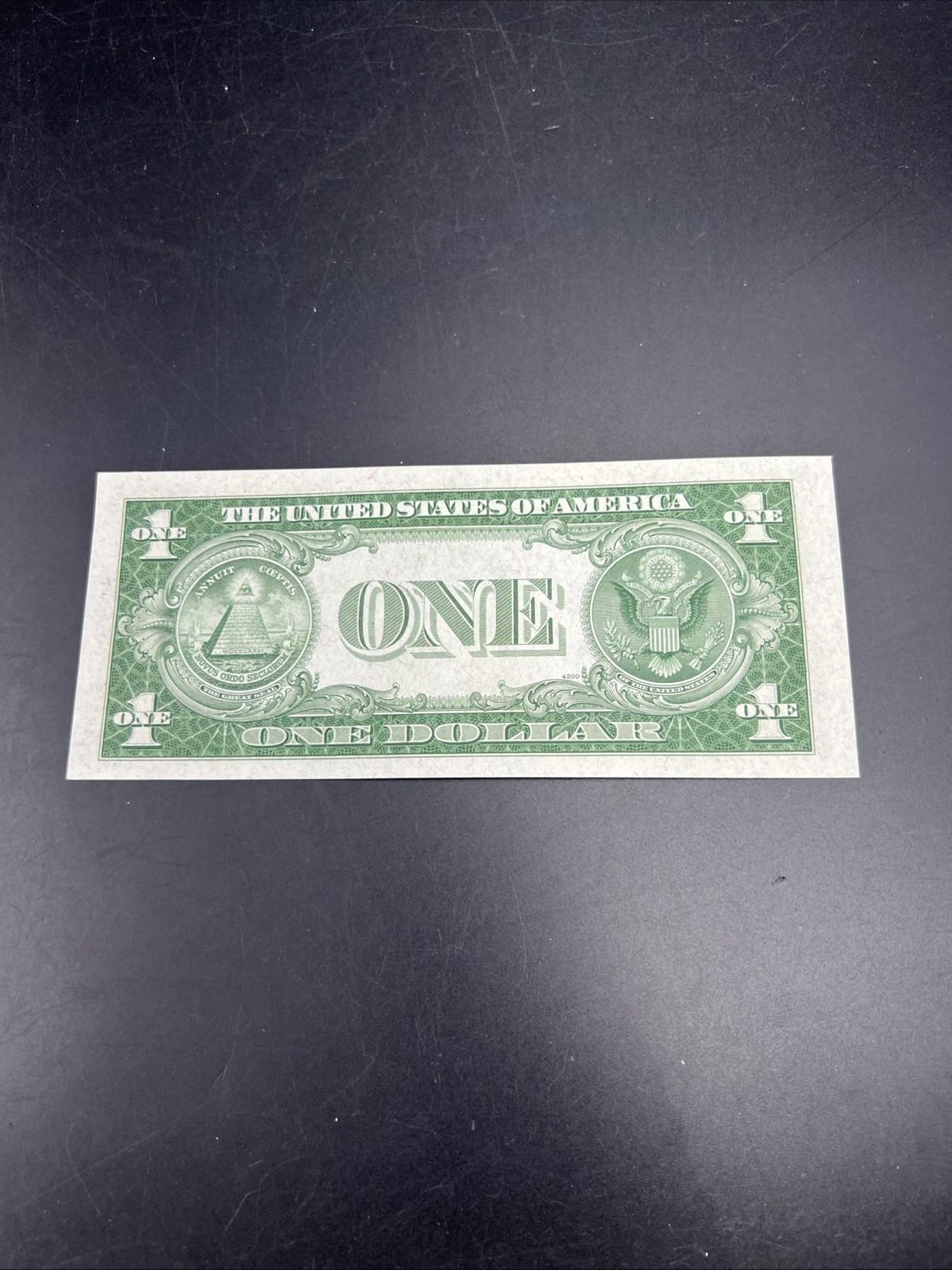 1935 C $1 One Dollar Silver Certificate Blue Seal CH UNC #575