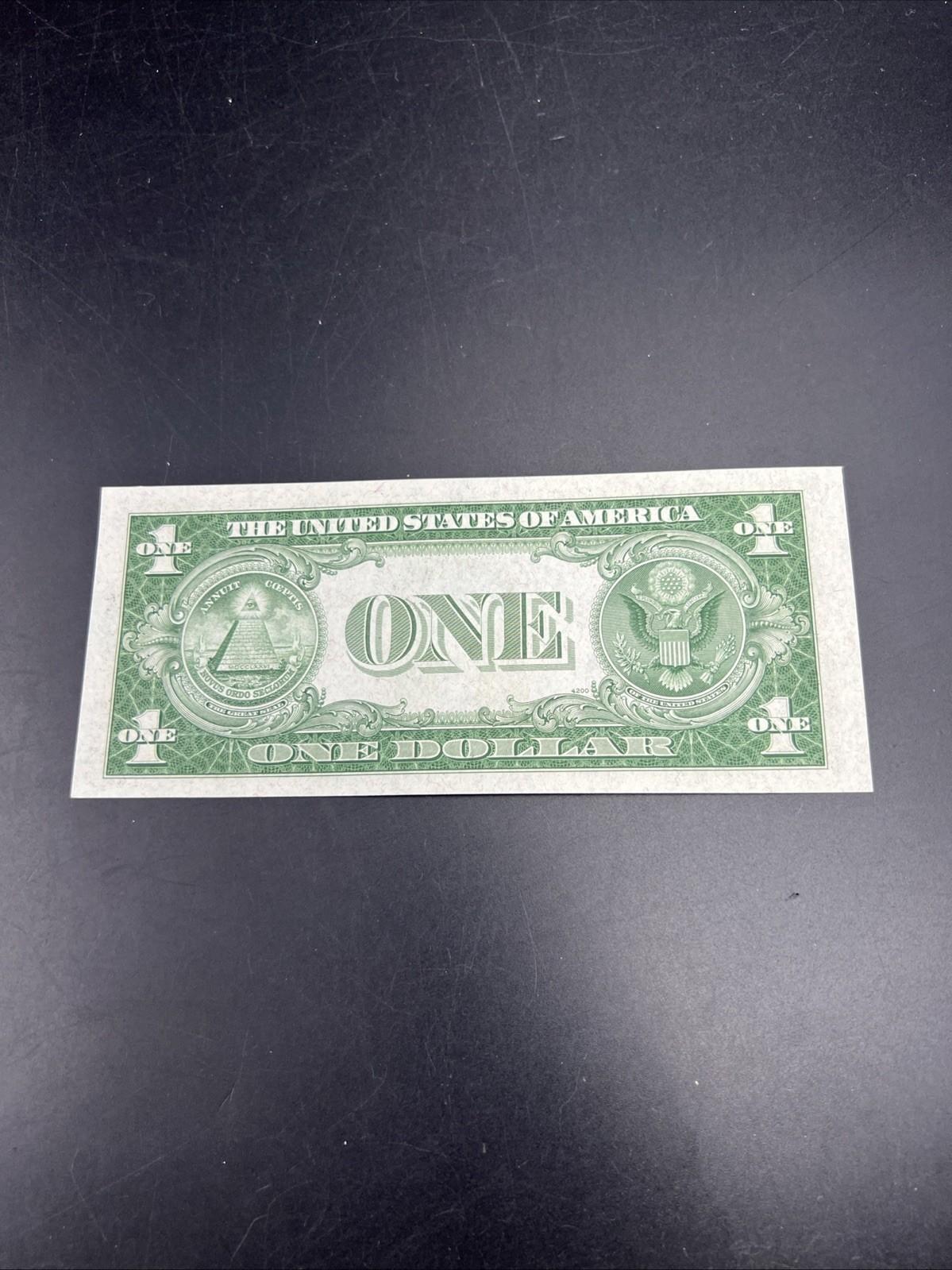 1935 C $1 One Dollar Silver Certificate Blue Seal CH UNC #575