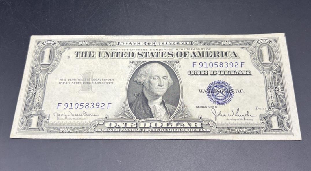 1935 D $1 One Dollar Blue Seal Silver Certificate VF Very Fine #392