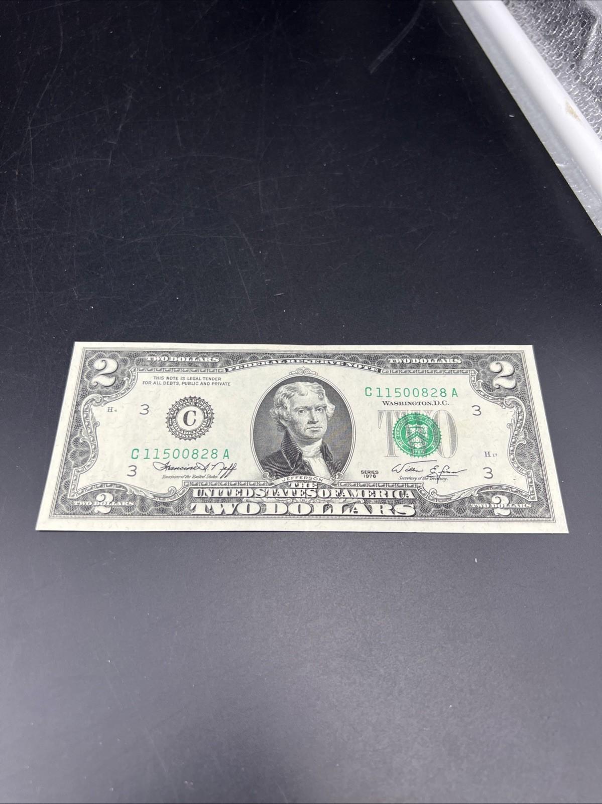 1976 $2 FRN Bicentennial Federal Reserve Note CH UNC #828