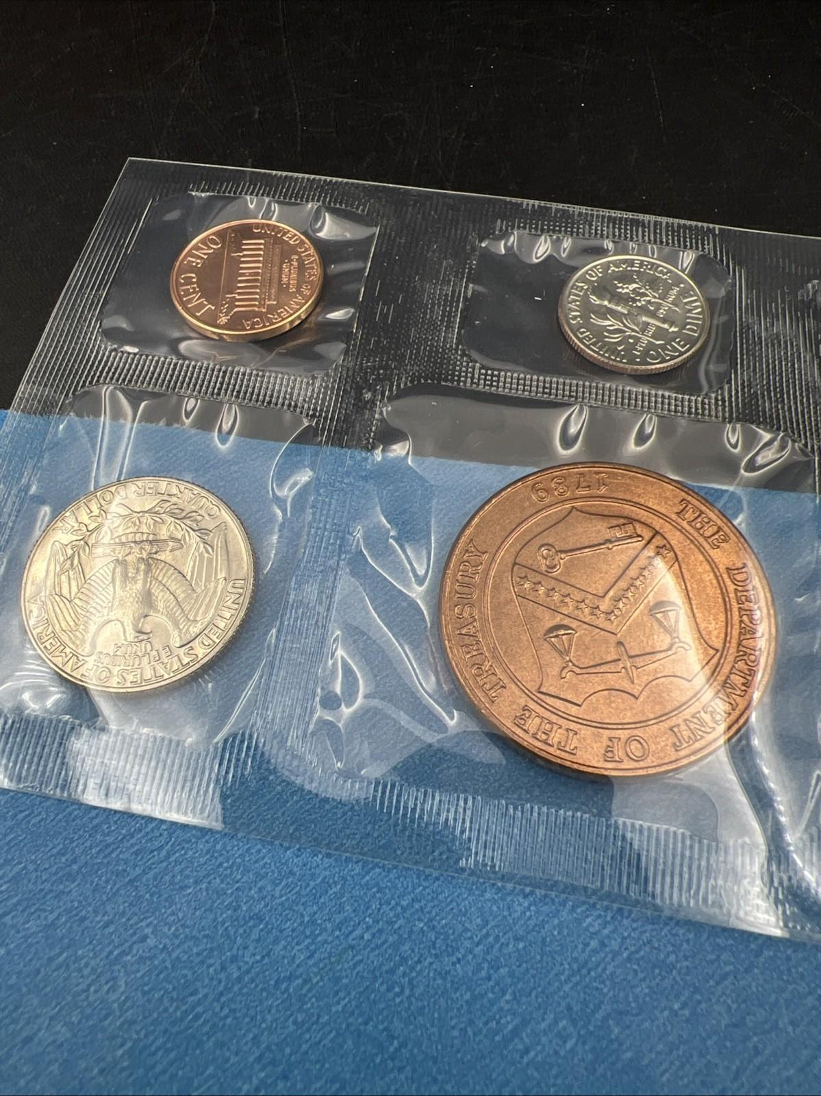 1991 D Denver Mint Souvenir Set Uncirculated Coins and Medal w/ Used Envelope