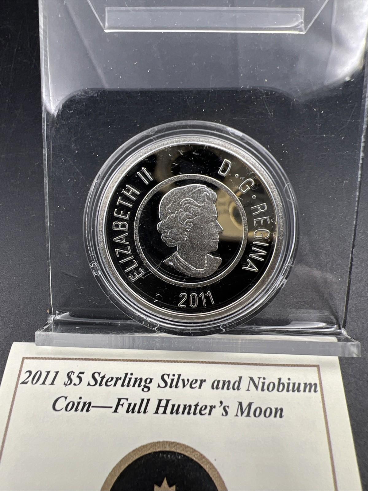 2011 Canada $5 Hunter's Moon Bimetallic Sterling Silver & Niobium Center coin