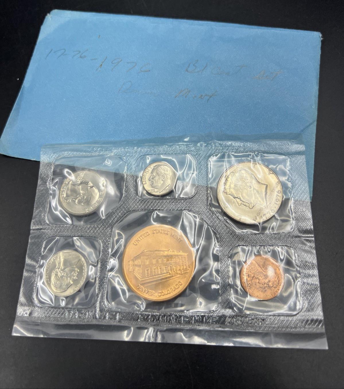 1976 D Denver Mint Bicentennial Souvenir Set BU Unc Coins & Medal W Envelope