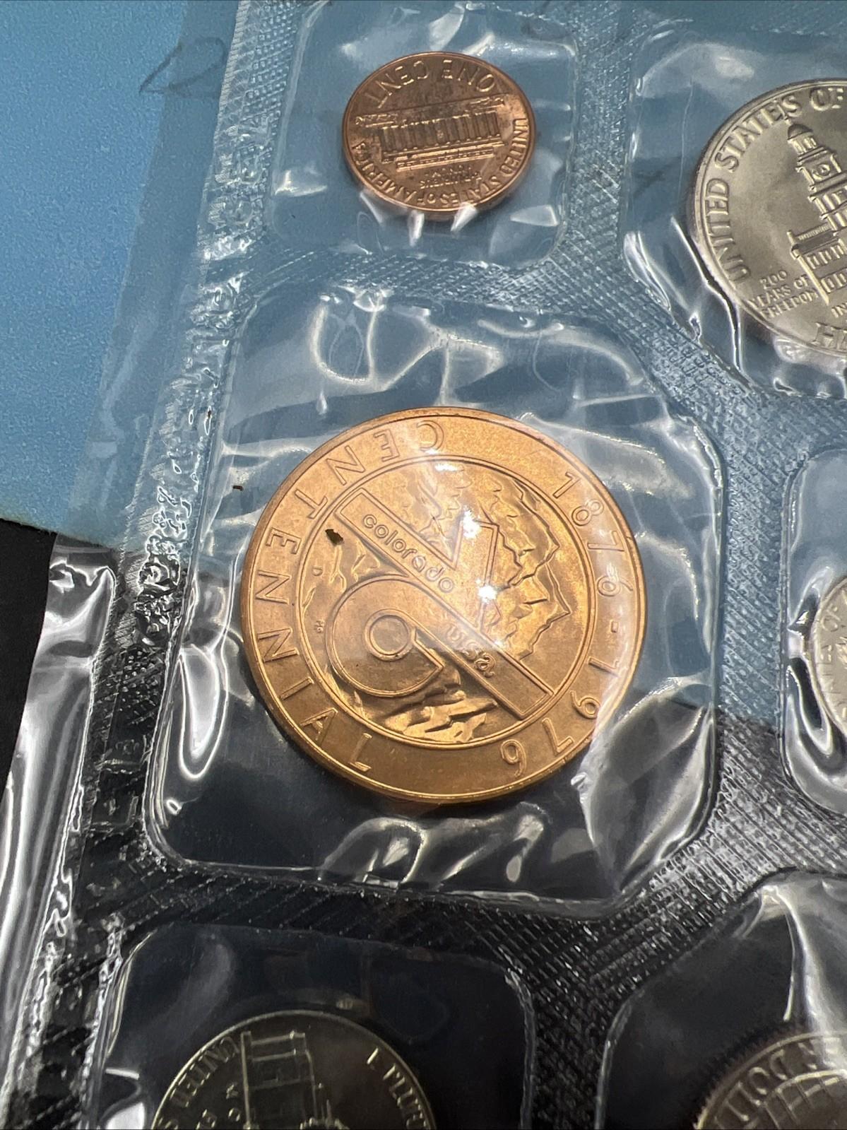 1976 D Denver Mint Bicentennial Souvenir Set BU Unc Coins & Medal W Envelope