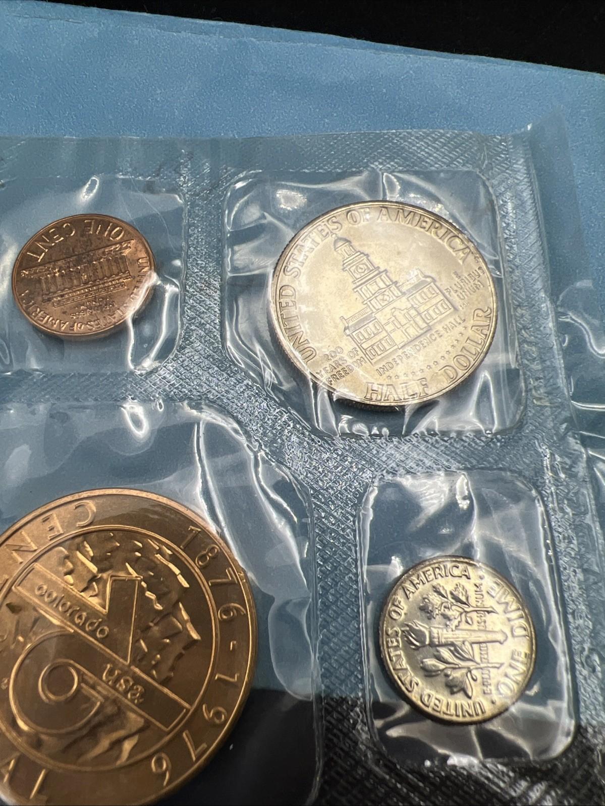 1976 D Denver Mint Bicentennial Souvenir Set BU Unc Coins & Medal W Envelope