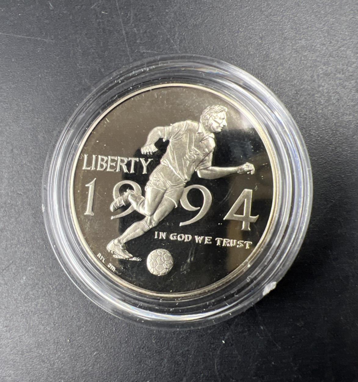1994 P Fifa World Cup Commemorative Half Dollar Coin Gem Proof in used Capsule