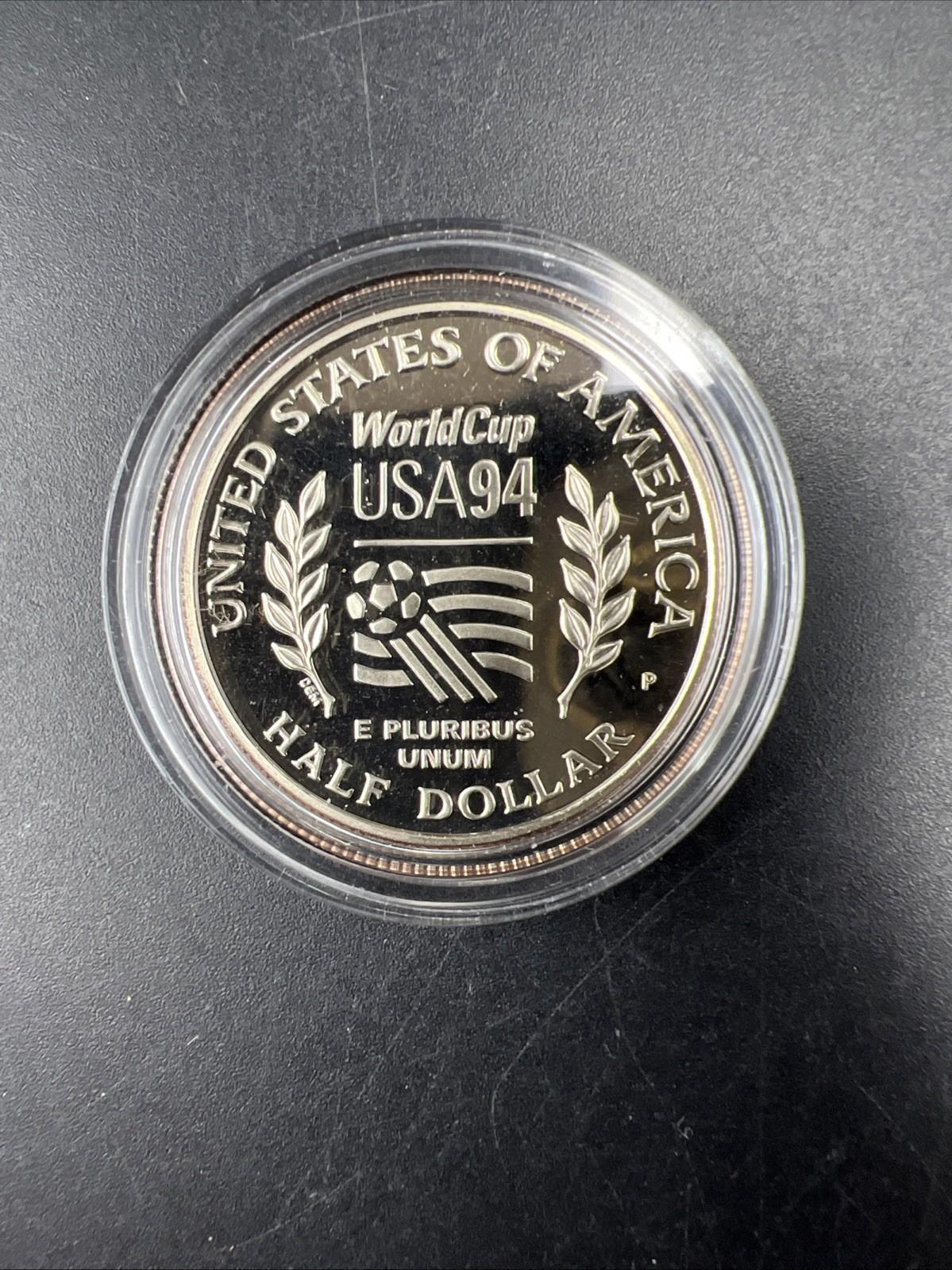 1994 P Fifa World Cup Commemorative Half Dollar Coin Gem Proof in used Capsule