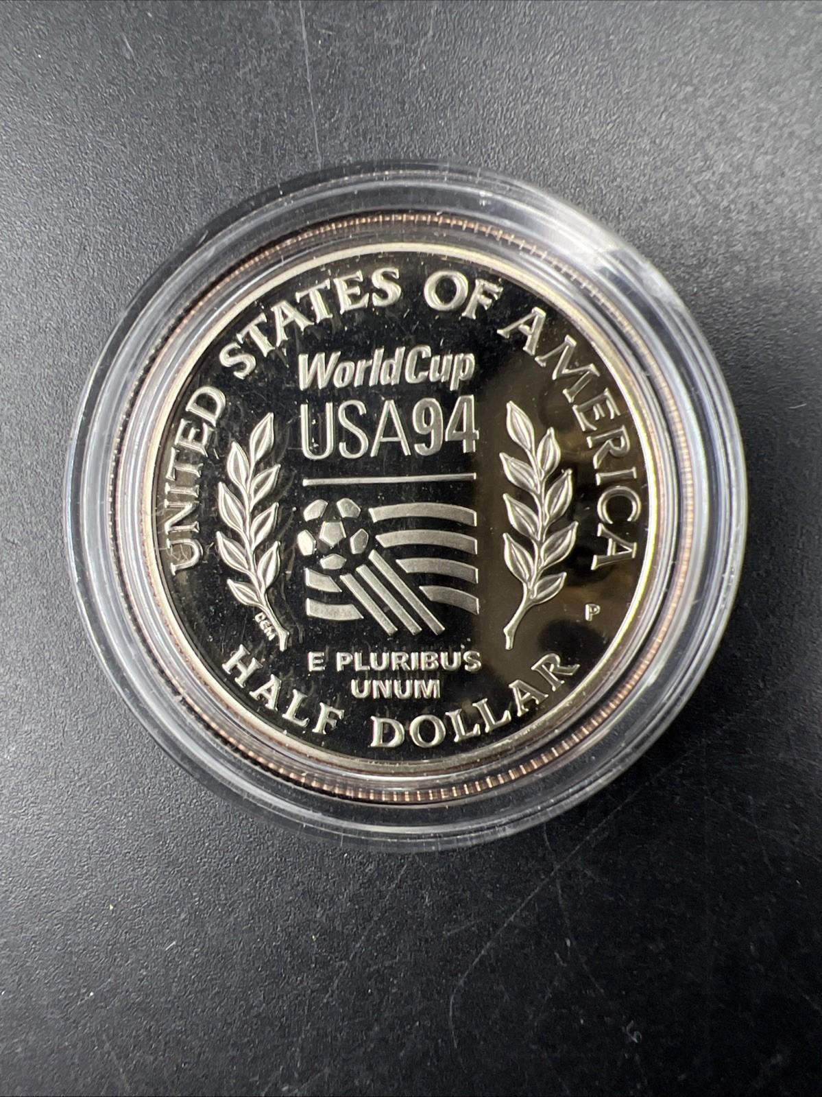 1994 P Fifa World Cup Commemorative Half Dollar Coin Gem Proof in used Capsule