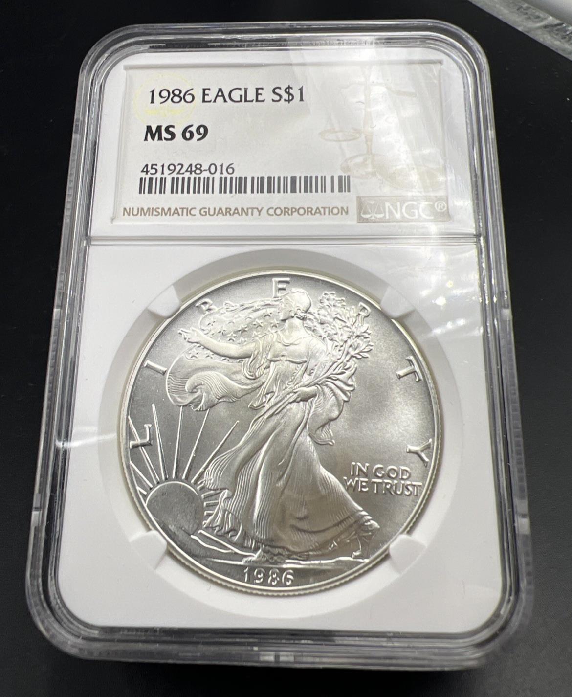 1986 1 Oz ASE American Silver Eagle NGC MS69 Gem BU UNC First Year of Issue #016