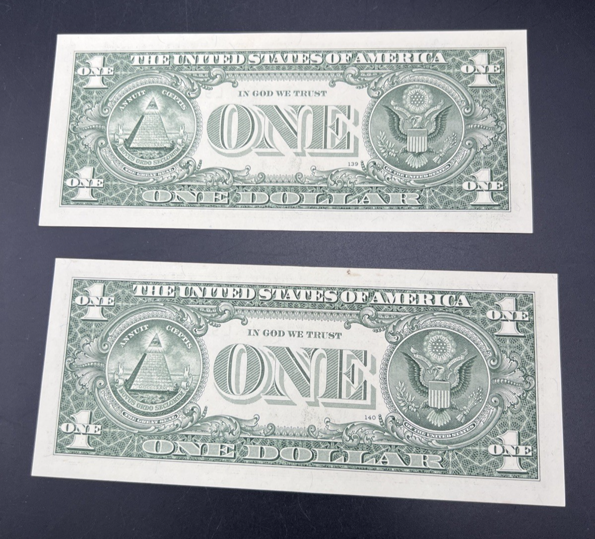 2 Consecutive 2013 $1 FRN Federal Reserve Notes CH UNC #515
