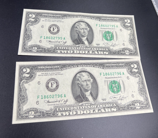 2 Consecutive 1976 Bicentennial $2 Two Dollar Federal Reserve Notes AU About UNC