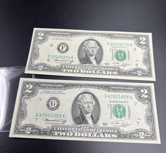 Lot of 2 1976 $2 Two Dollar Bicentennial FRN Federal Reserve Notes AU #59