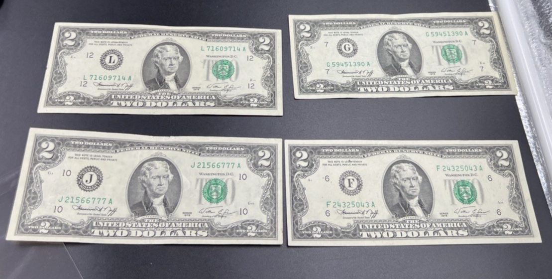 Lot of 4 1976 Bicentennial $2 Two Dollar Bills Circulated #777