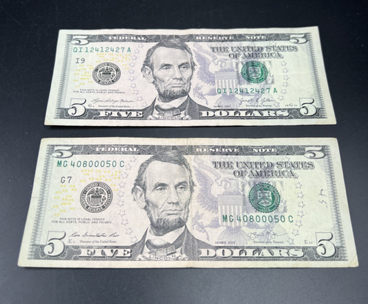 Lot of 2 2013 $5 FRN Federal Reserve Notes Neat Serial # VG Circ #M