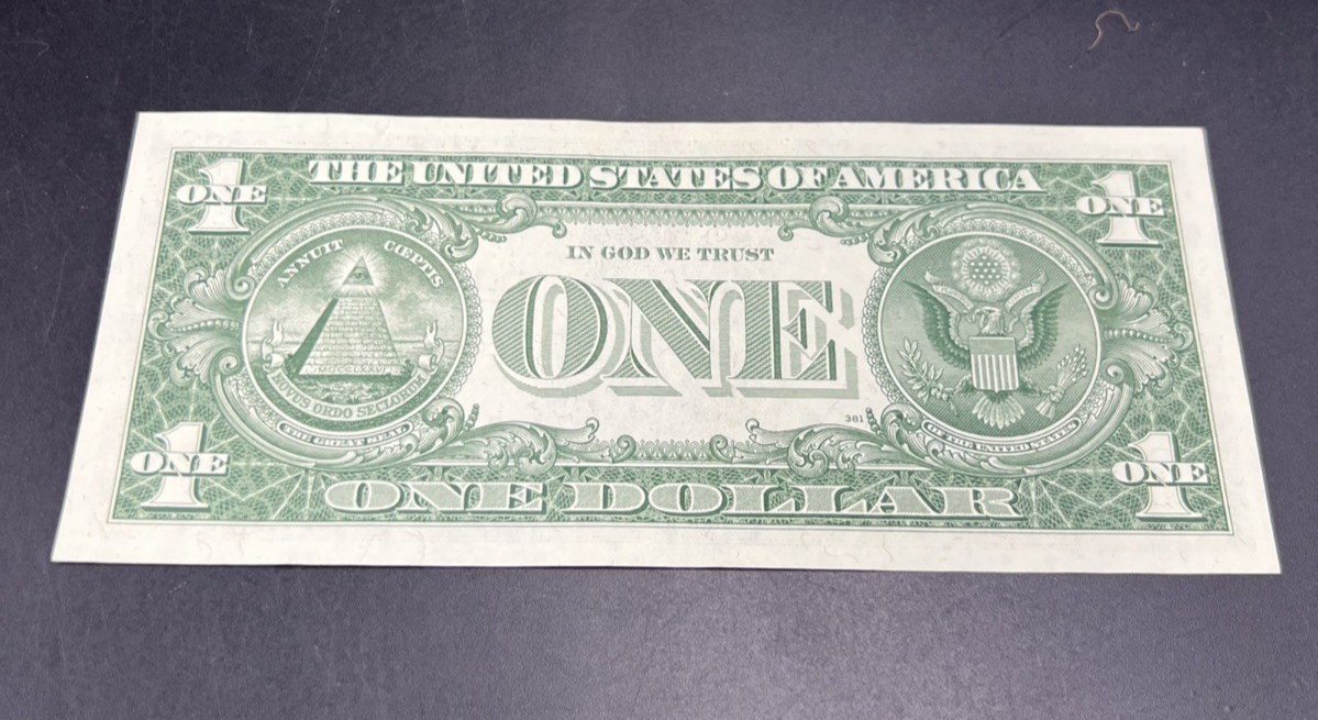 1957 B $1 One Dollar US Silver Certificate UNC Uncirculated #361