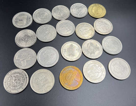 Lot of 20 $1 Casino Dollar Gaming Tokens Metal Circulated Conditions SKU#7543