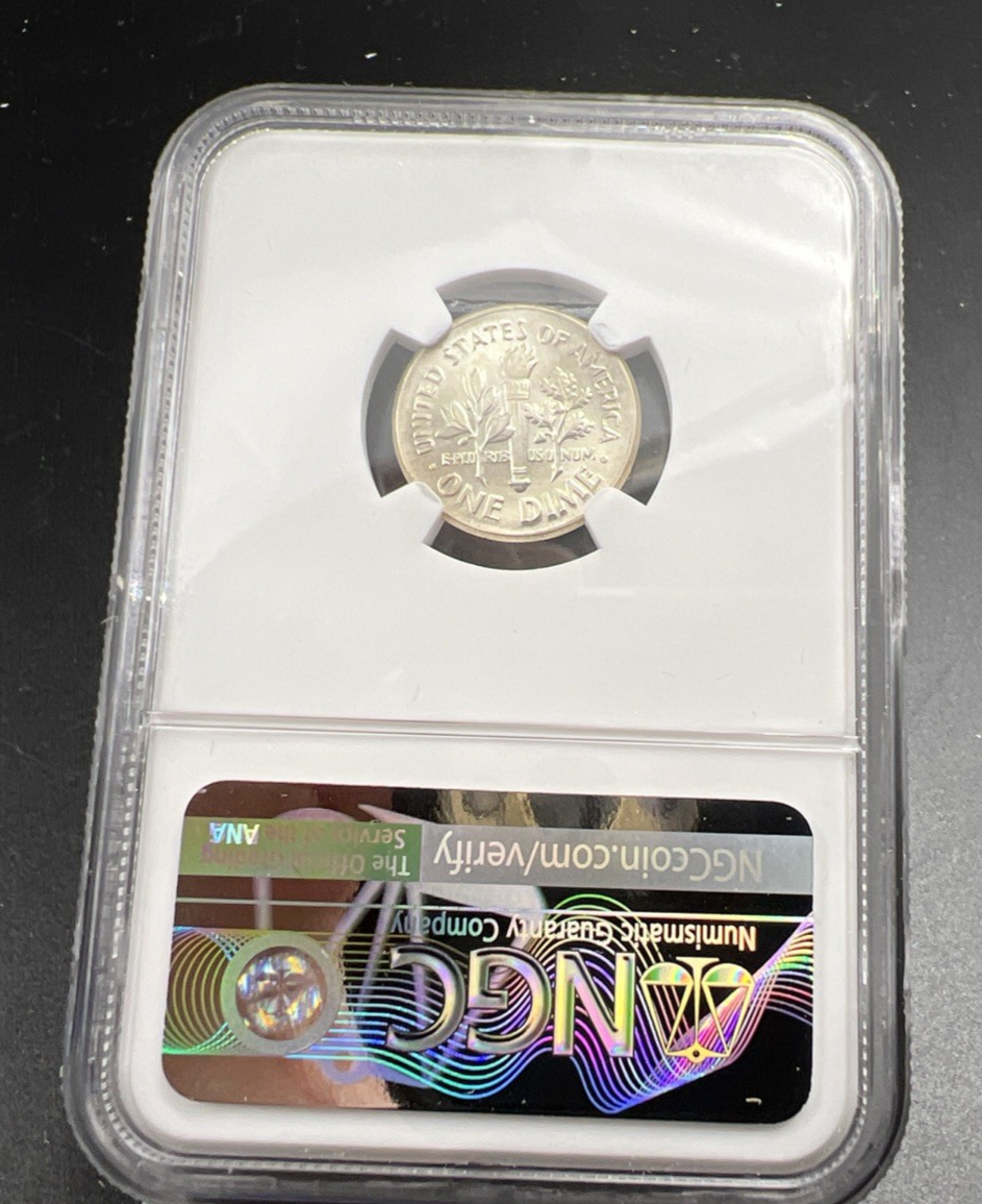 Large Cupped Broadstrike Error 1946 P 10c Roosevelt Silver Dime NGC UNC Details