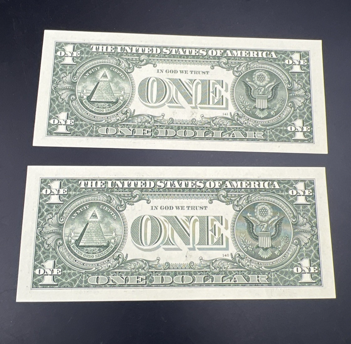 2 Consecutive 2013 $1 FRN Federal Reserve Notes CH UNC #171