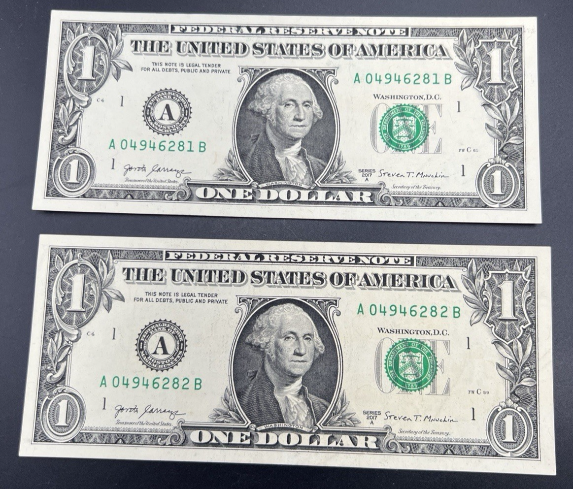 2 Consecutive 2017 $1 FRN Federal Reserve Notes Choice UNC #282