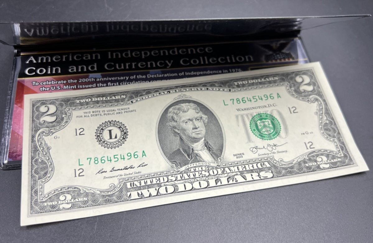 United States Bicentennial Collection BU 1976 Quarter & 2013 $2 FRN UNC