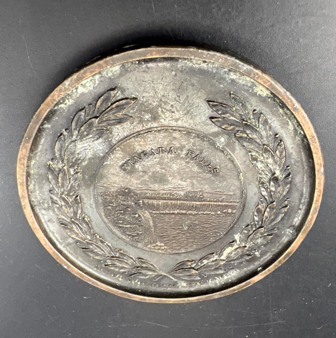 Niagara Falls Lucky Nickel Large Souvenir Medallion Circulated