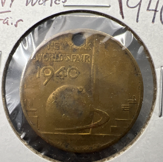 1940 World's Fair Spinner Token Medal George Washington Holed