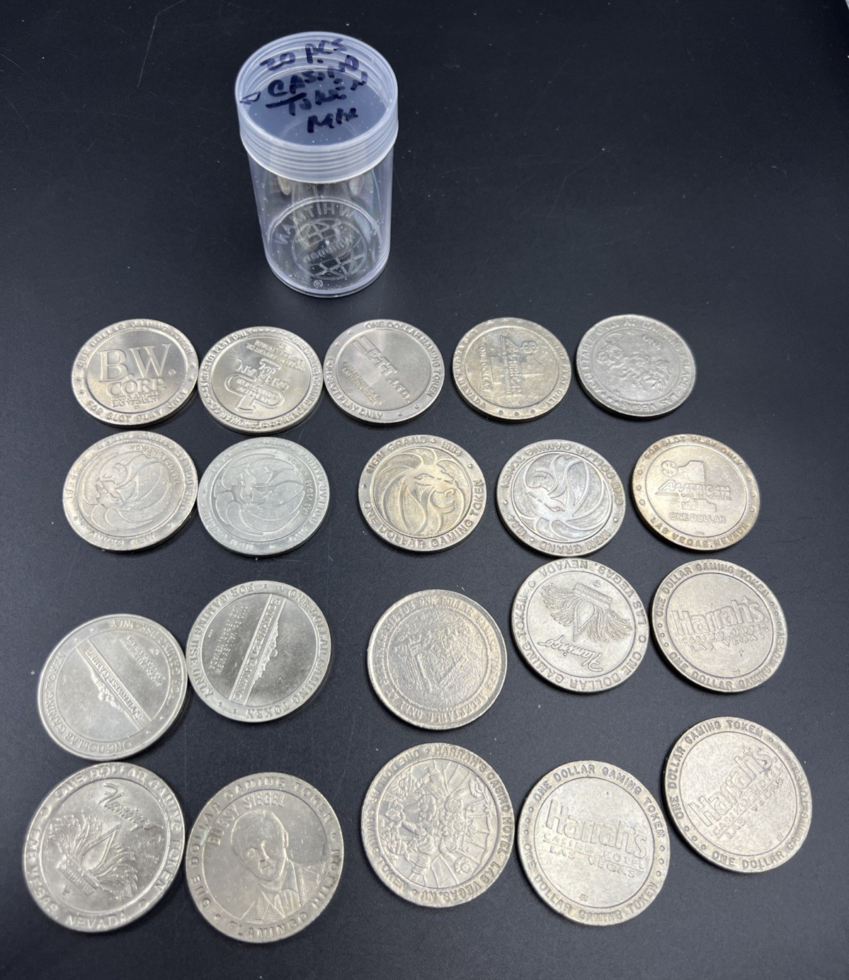 Lot of 20 $1 Casino Dollar Gaming Tokens Metal Circulated Conditions SKU#Mne