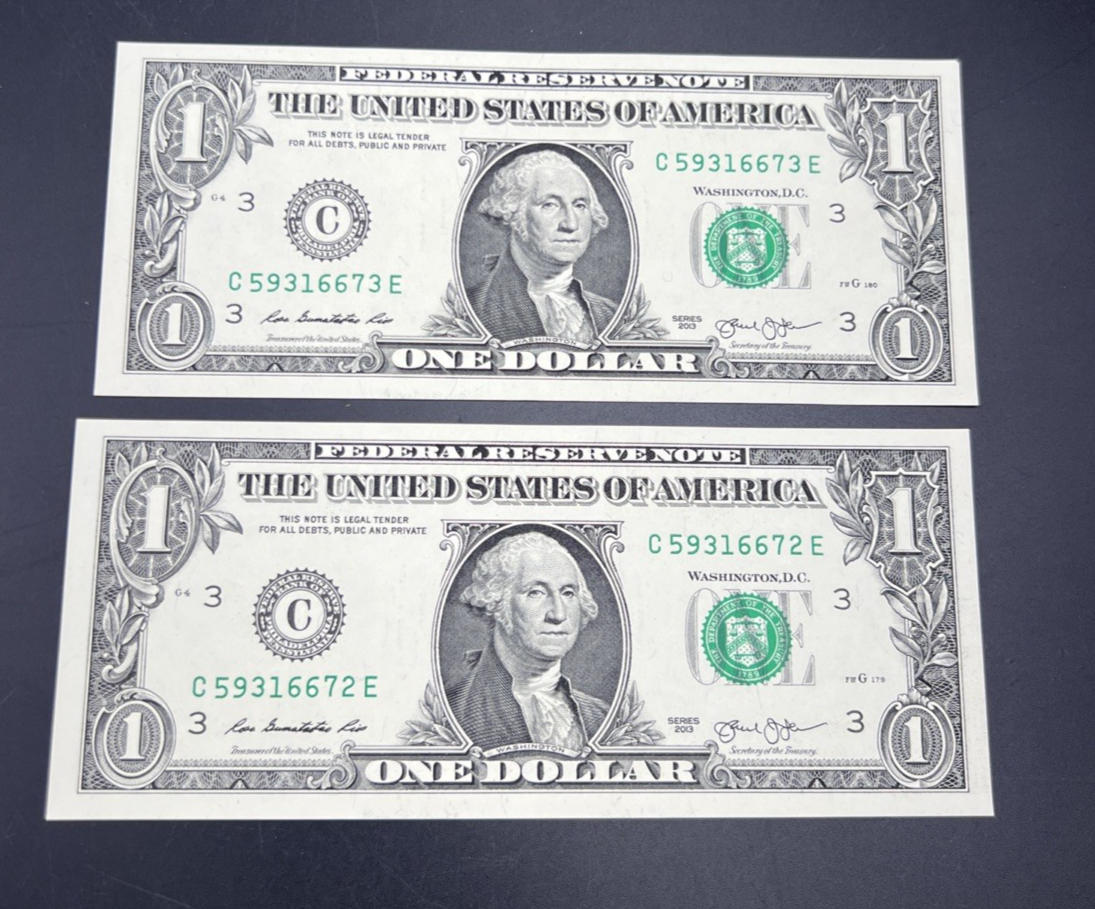 2 Consecutive 2013 $1 FRN Federal Reserve Notes CH UNC #72