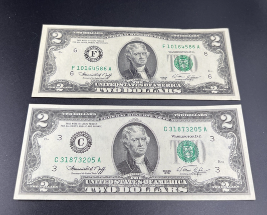 2 Note Lot Choice AU 1976 $2 FRN Bicentennial Federal Reserve Notes #205