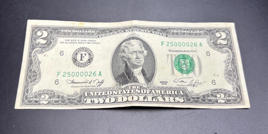 1976 $2 Bicentennial Federal Reserve Note VF Semi Radar Serial #25000026