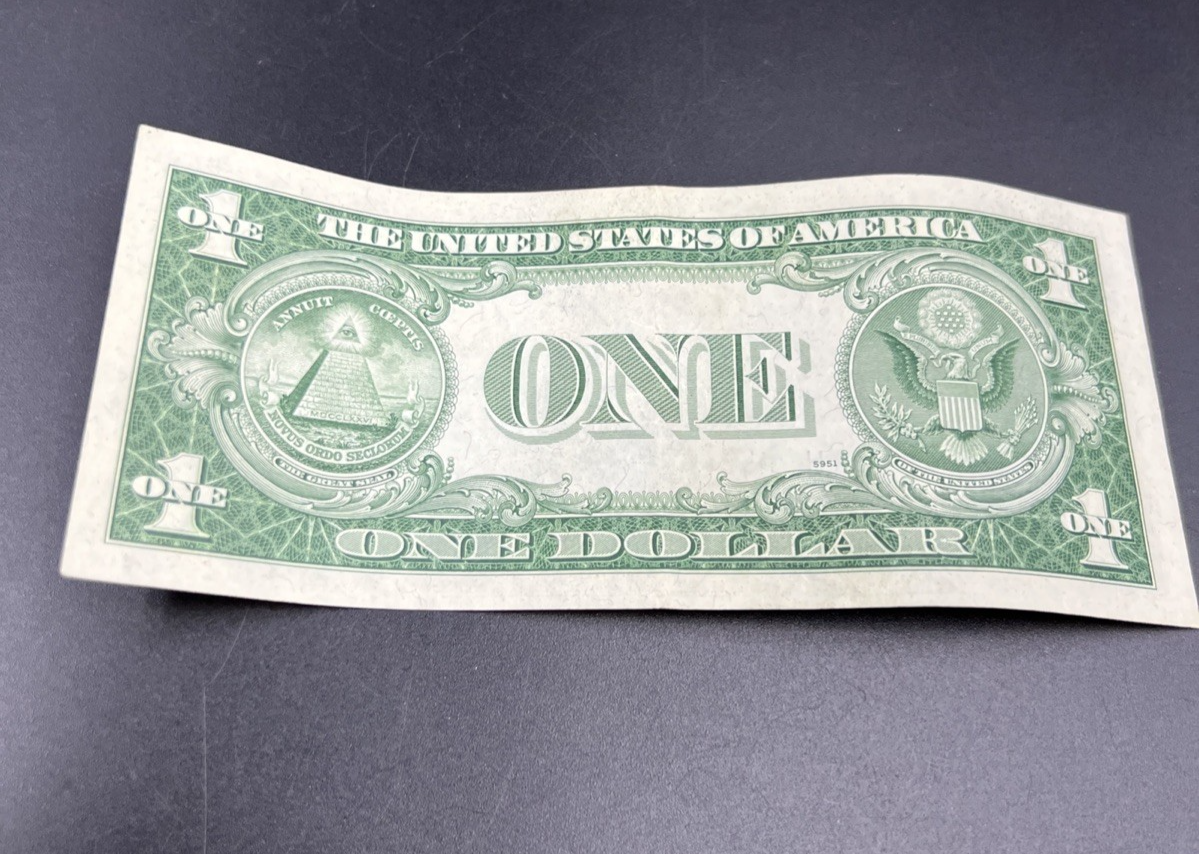1935 E $1 One Dollar Blue Seal Silver Certificate VF Very Fine Circ #48