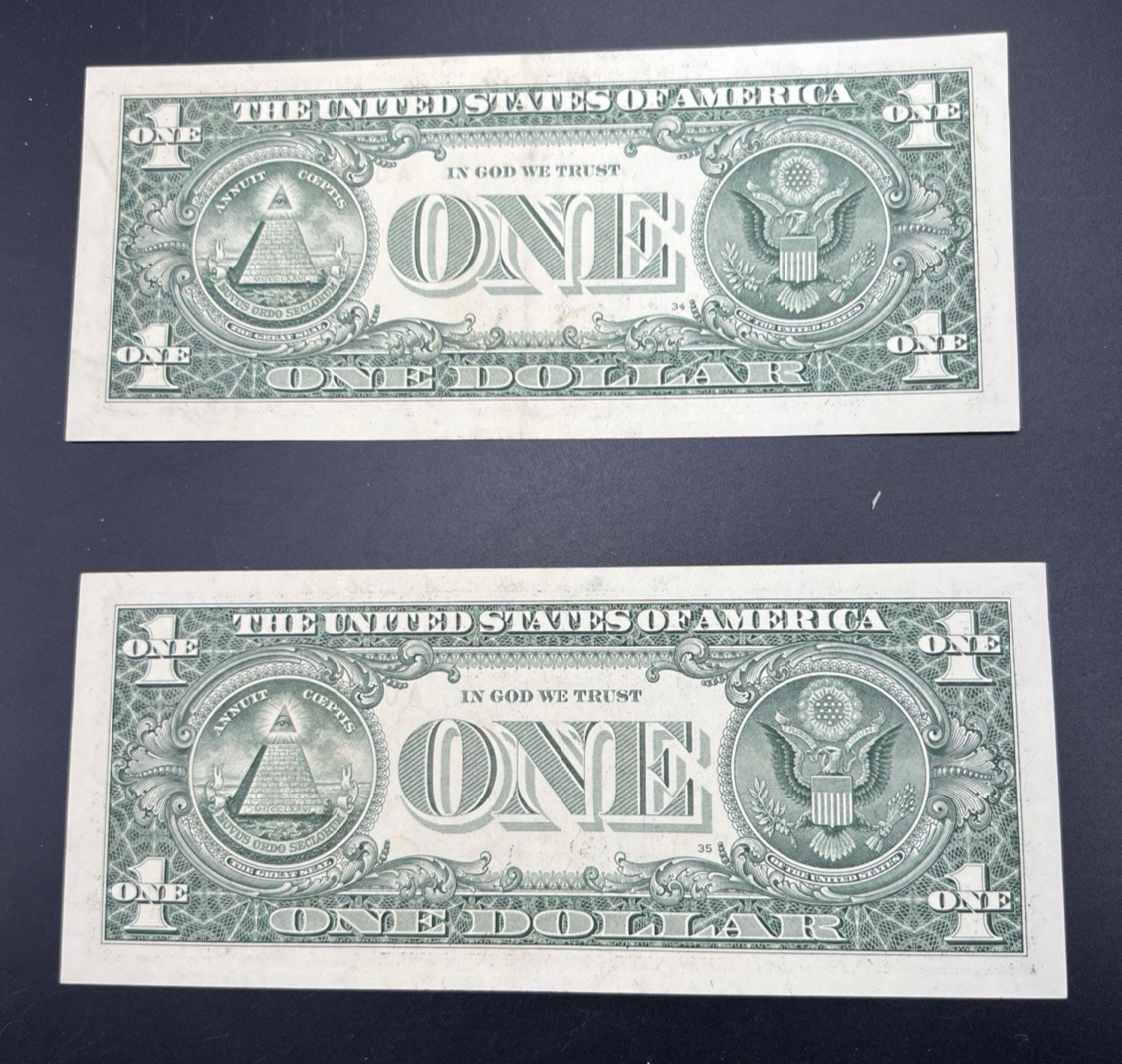 2 Consecutive 2017 $1 FRN Federal Reserve Notes Choice UNC #282