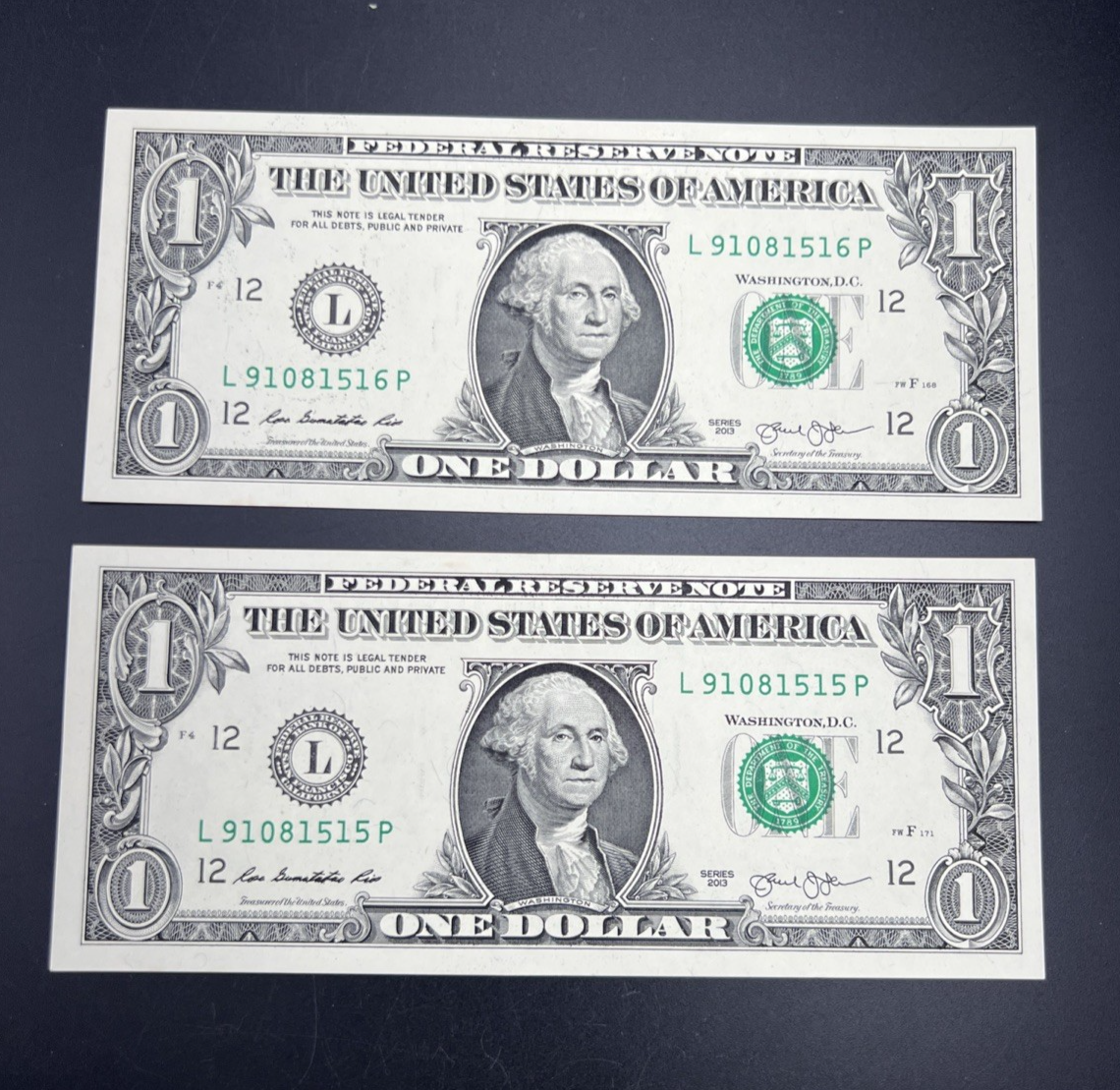 2 Consecutive 2013 $1 FRN Federal Reserve Notes CH UNC #515