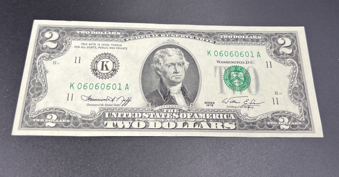 1976 $2 FRN Postal Federal Reserve Note UNC Repeat Serial #06060601
