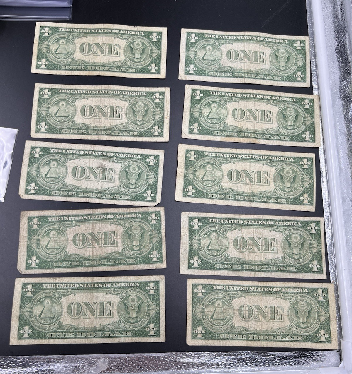 Lot of 10 1935 $1 One Dollar Silver Certificate Blue Seal Notes Very Circ #498