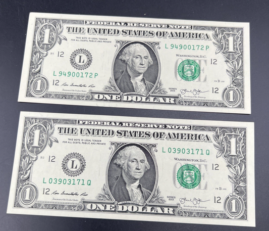 2 Consecutive 2013 $1 FRN Federal Reserve Notes CH UNC #171