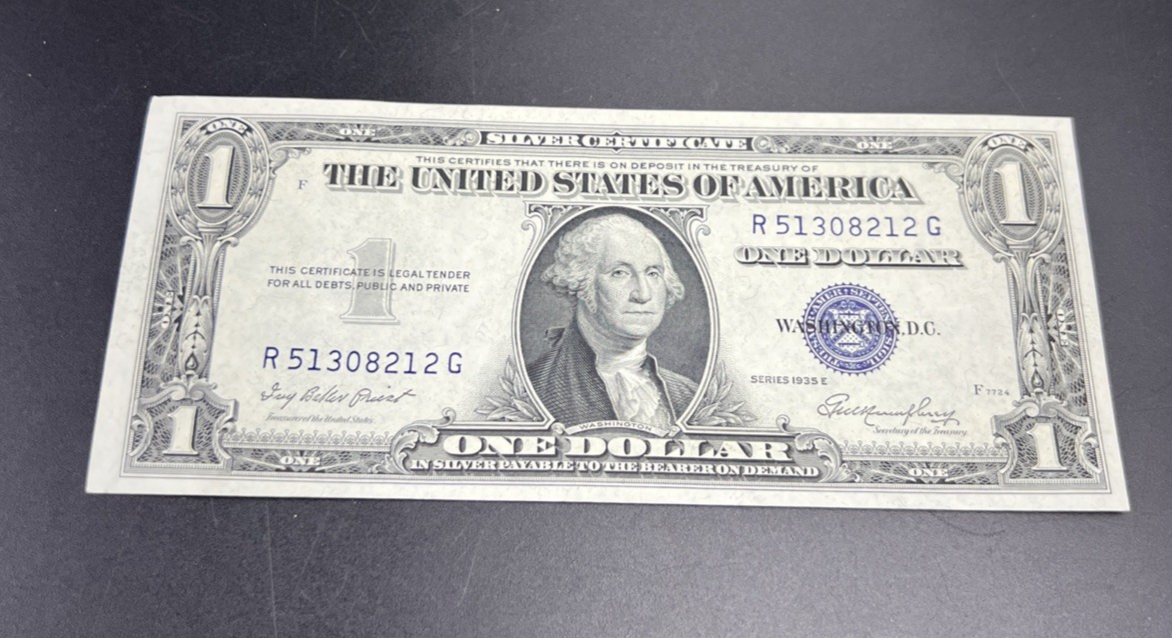 1935 E $1 One Dollar Silver Certificate UNC Uncirculated #212