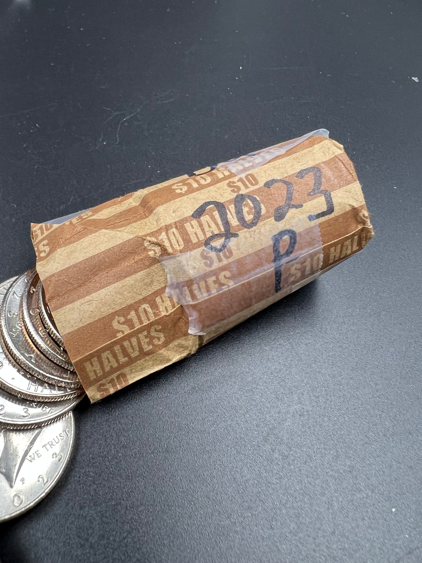 20 Coin 2023 P 50c Kennedy Clad Half Dollar BU UNC Coin Roll