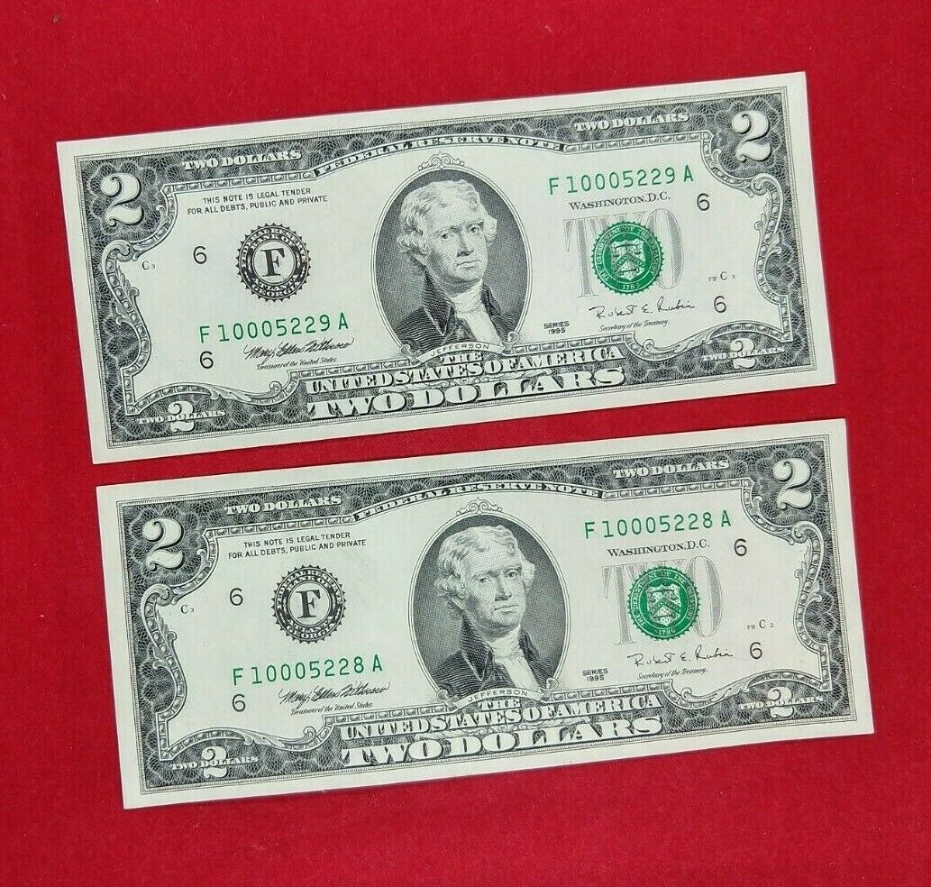 2 CONSECUTIVE 1995 $2 FRN FEDERAL RESERVE NOTE CH UNC DOUBLE REPEAT SERIAL #S