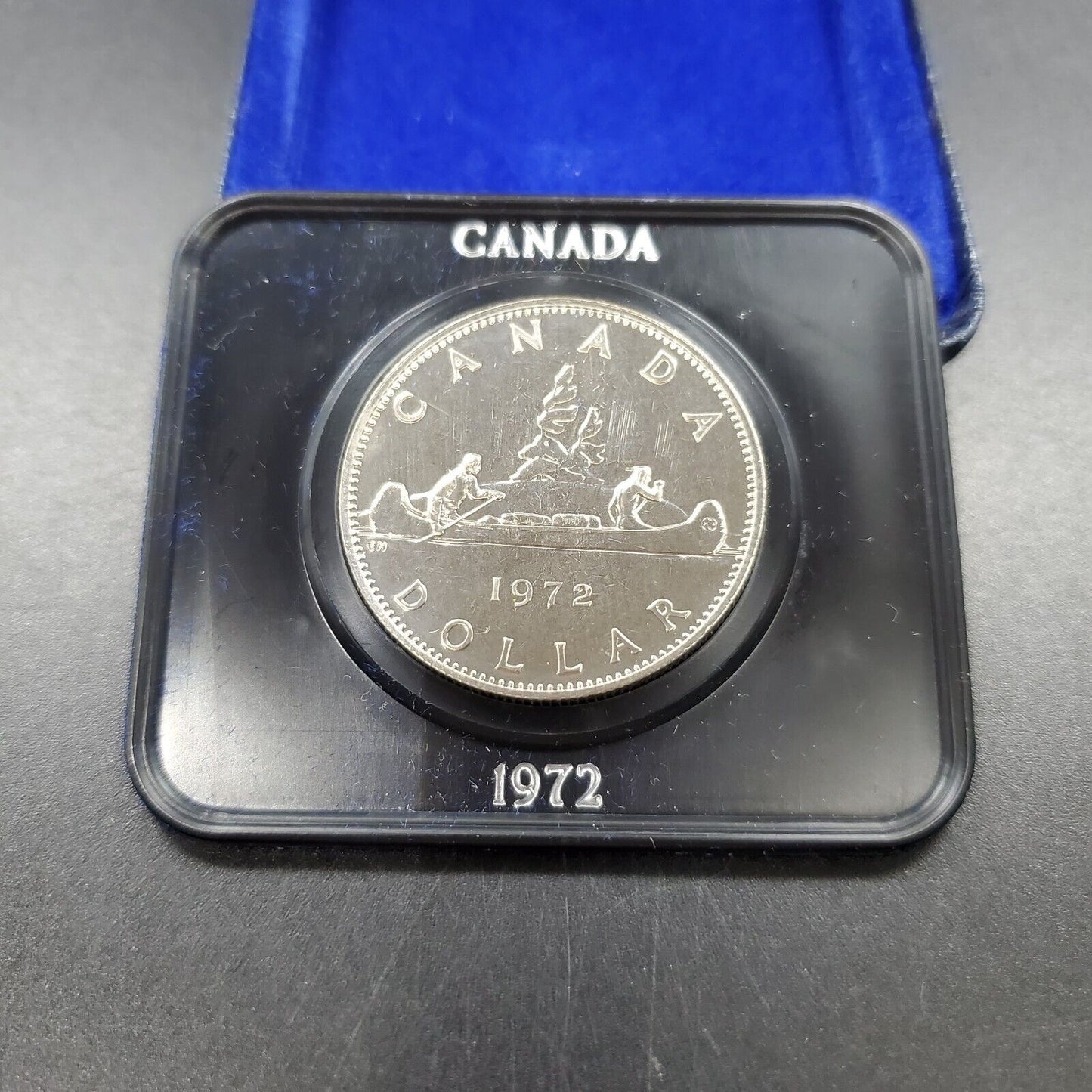 1972 CANADIAN ONE DOLLAR CANOE in BOX Queen Elizabeth II
