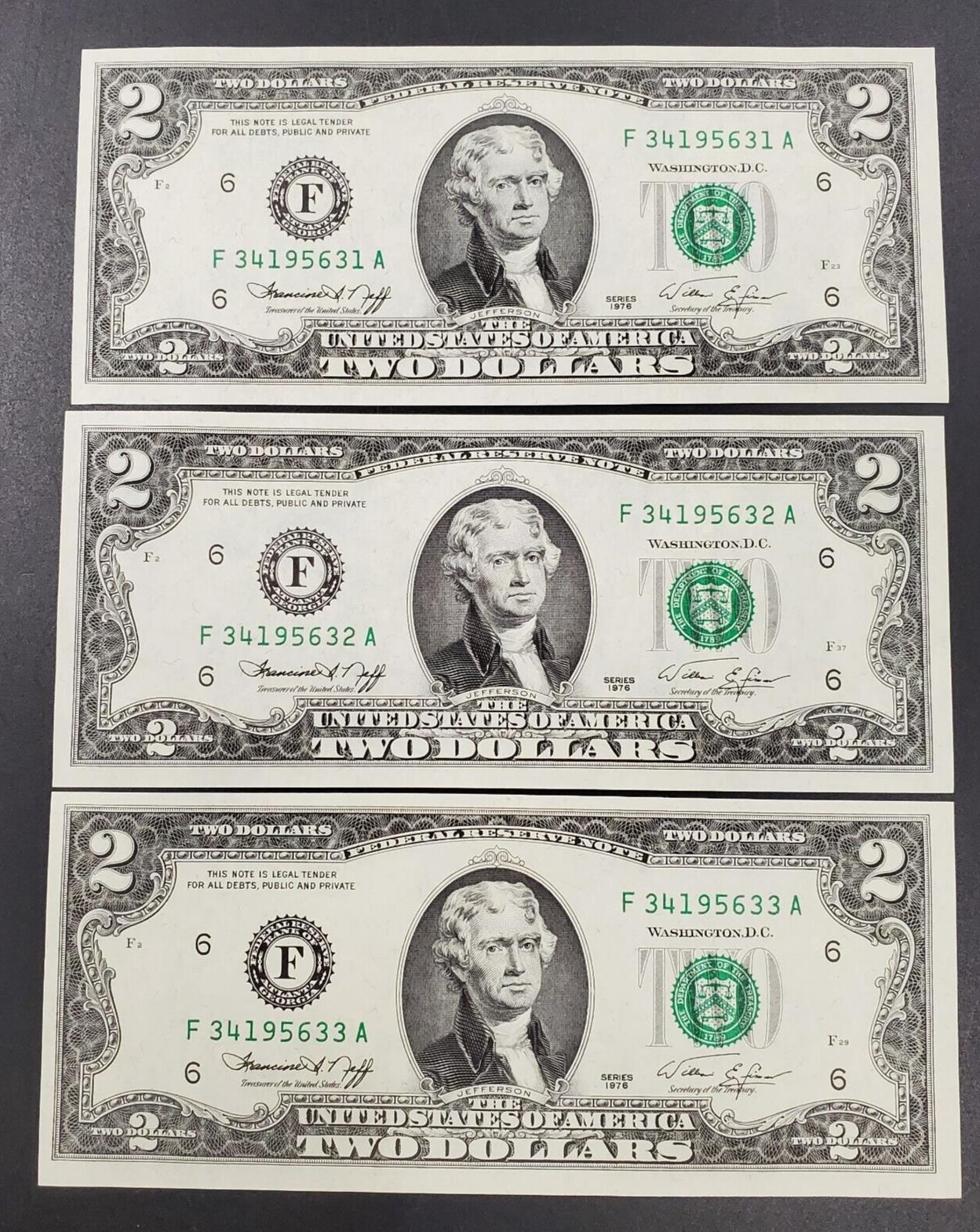 3 consecutive Note Lot 1976 $2 CH UNC Bicentennial Bill Federal Reserve Note #BB