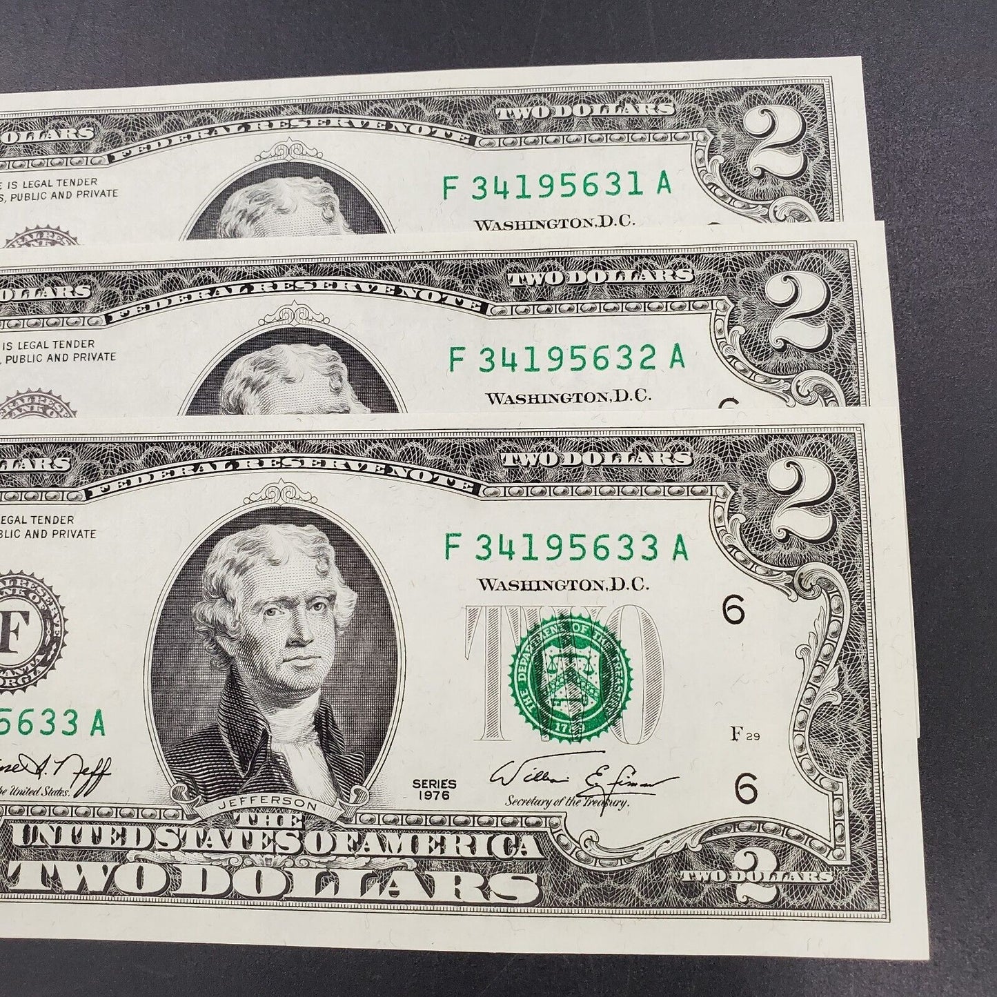 3 consecutive Note Lot 1976 $2 CH UNC Bicentennial Bill Federal Reserve Note #BB