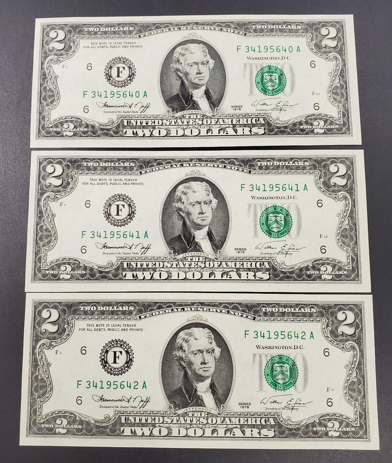 3 consecutive Note Lot 1976 $2 Bicentennial Bill Federal Reserve Note