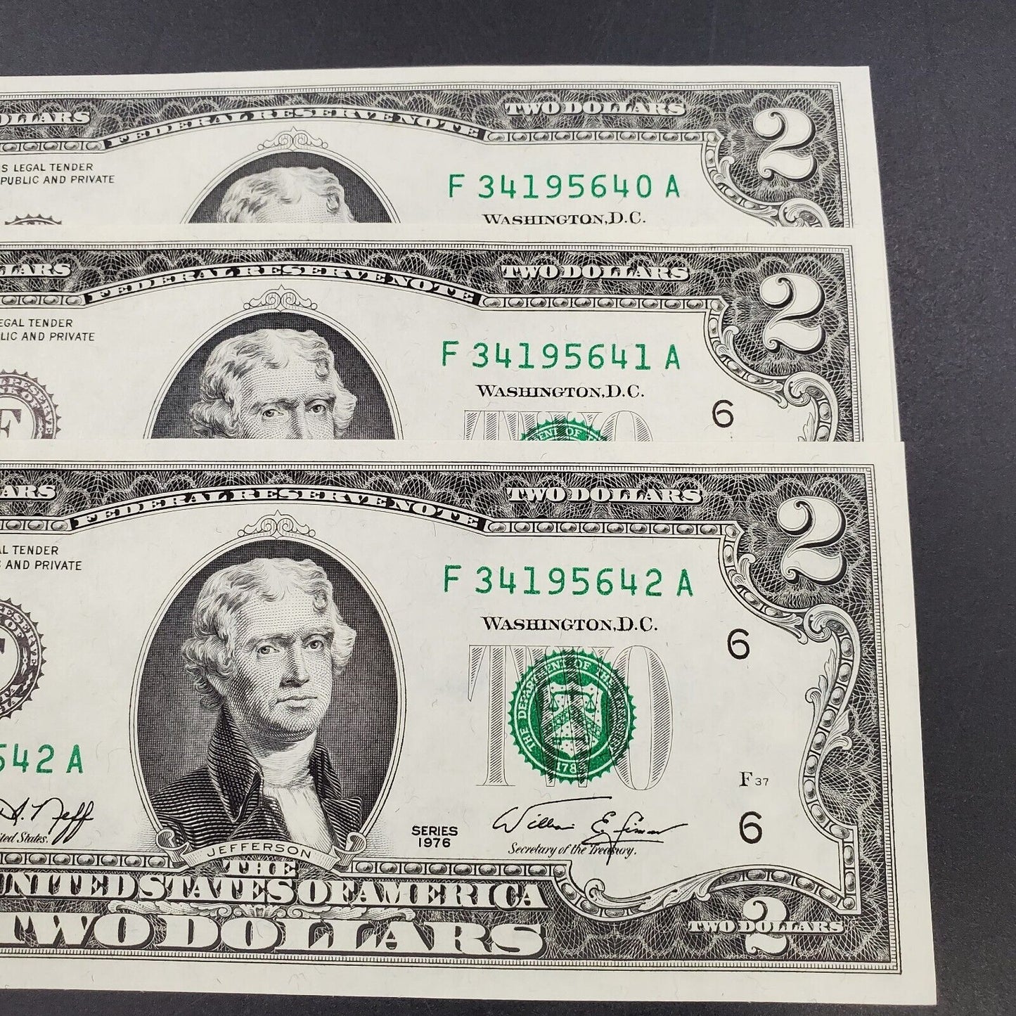 3 consecutive Note Lot 1976 $2 Bicentennial Bill Federal Reserve Note