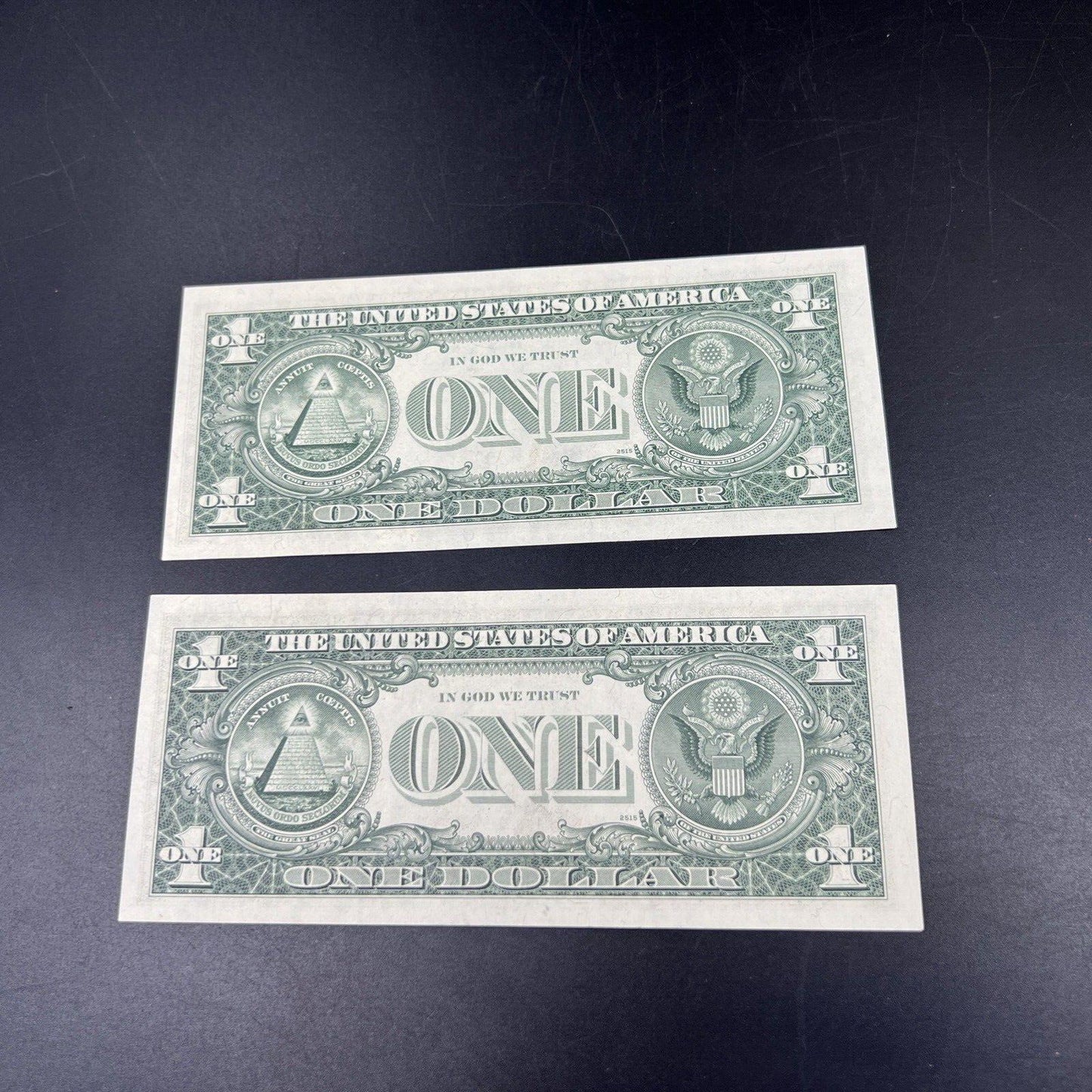 2 CONSECUTIVE 1977 $1 FRN Federal Reserve Note Bill CH Unc