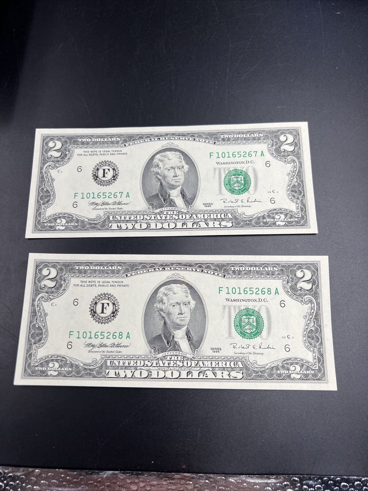 2 Consecutive 1995 $2 Two Dollar FRN Note Bills Choice UNC US Currency Banknotes
