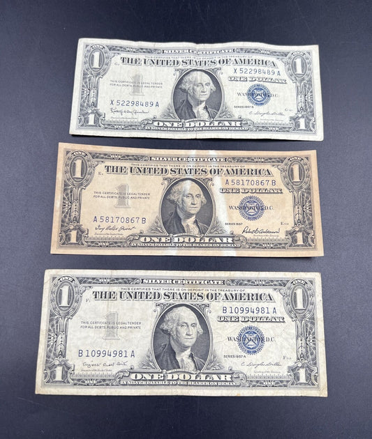 Lot of 3 1957 A B SET $1 Silver Certificate Blue Seal Notes Choice VG + #981