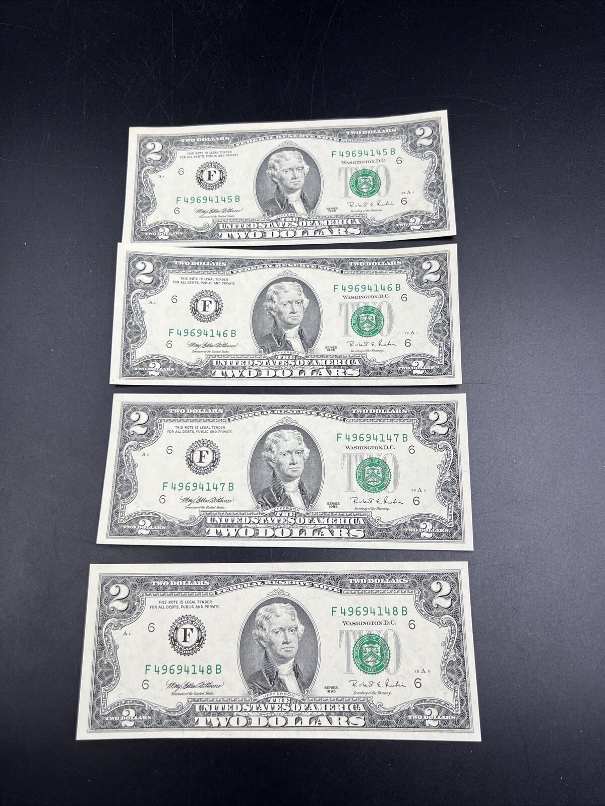 4 Consecutive 1995 $2 Two Dollar FRN Note Bills Choice UNC US Currency Banknotes